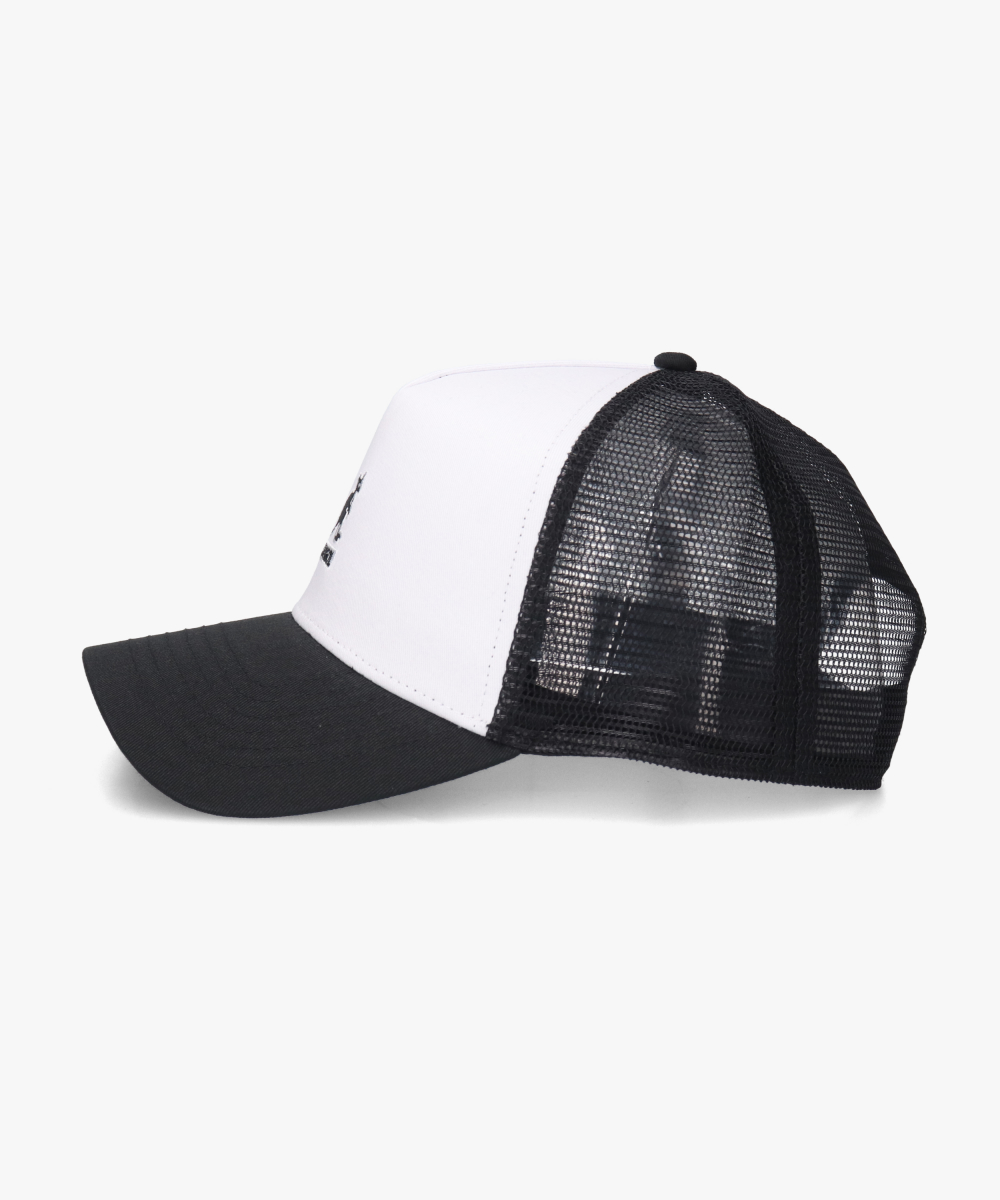 BLACK/WHITE