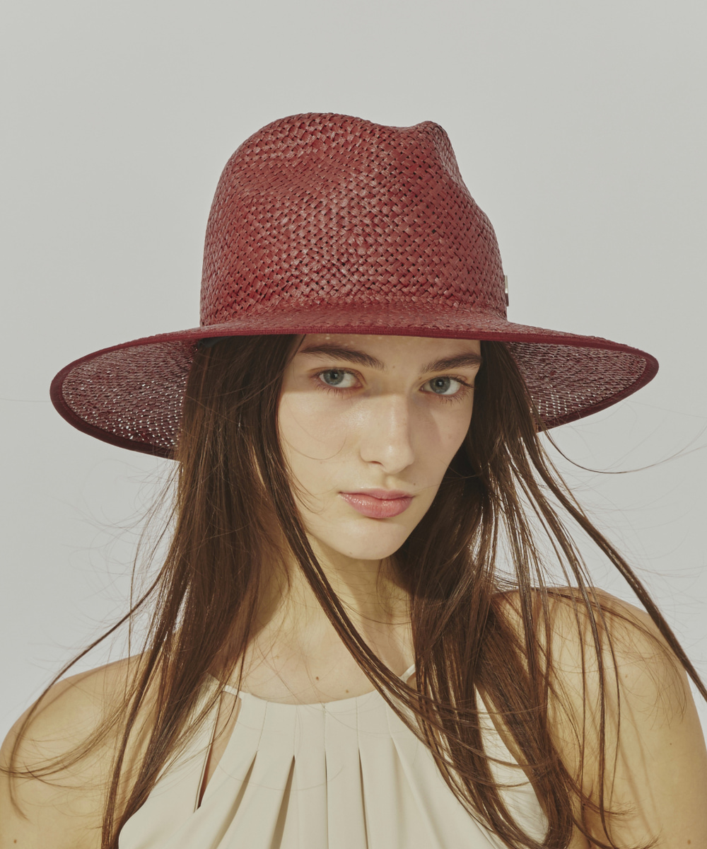 RED 　モデル頭囲：54cm　着用サイズ：57.5cm