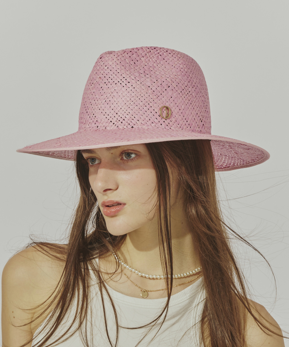PINK 　モデル頭囲：54cm　着用サイズ：57.5cm