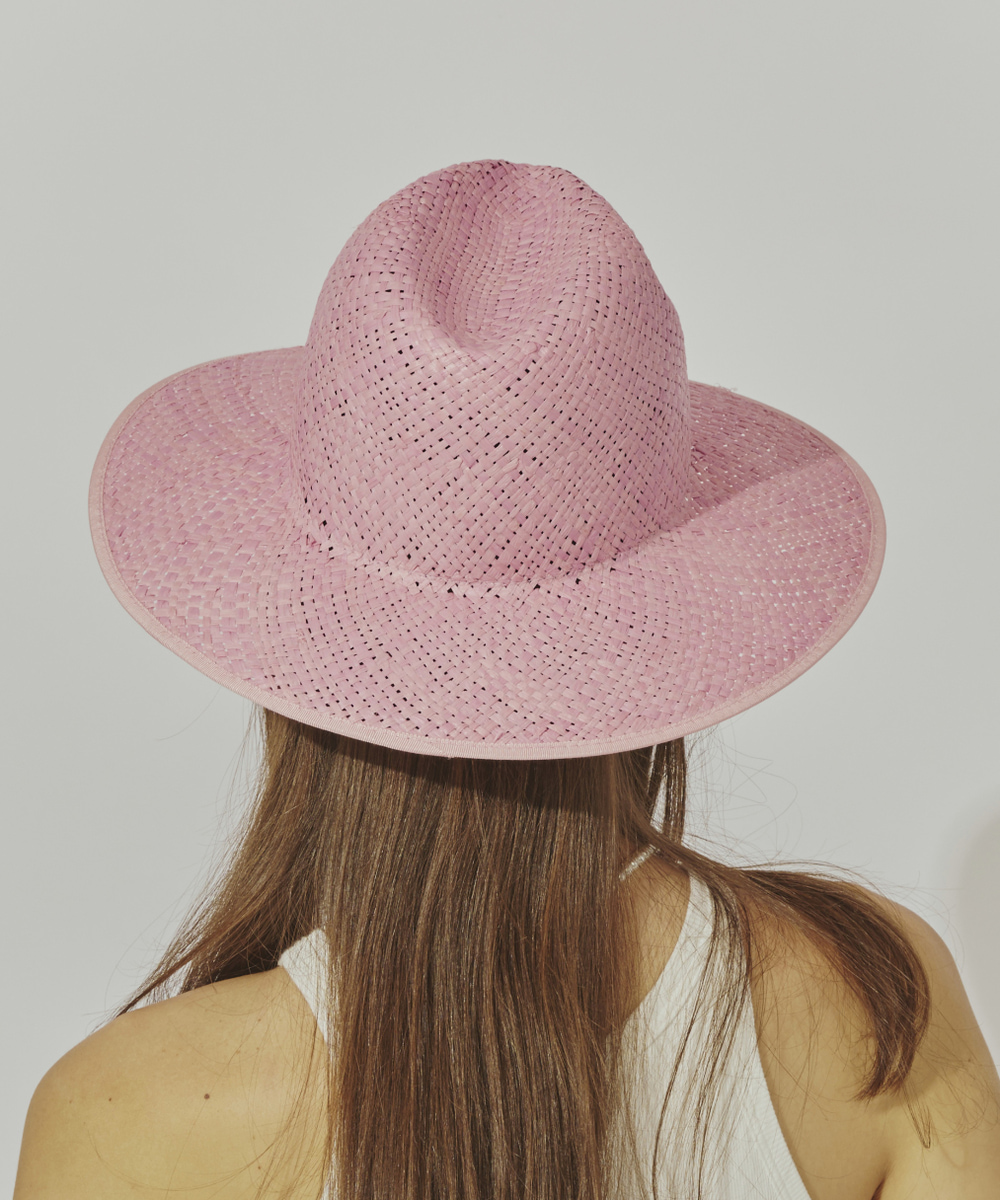 PINK 　モデル頭囲：54cm　着用サイズ：57.5cm