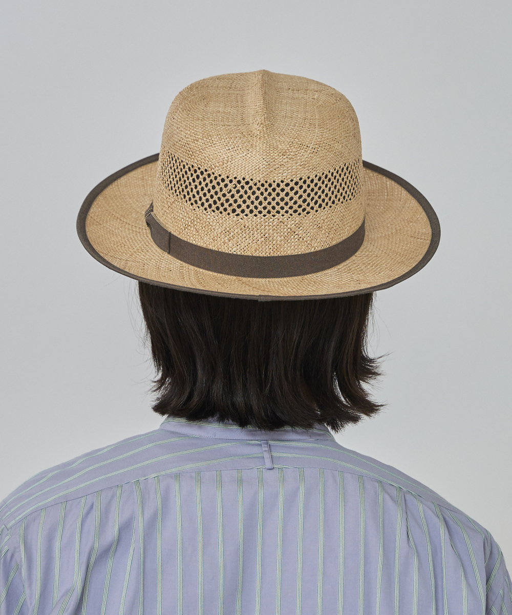 BEIGE 　モデル頭囲：57cm　着用サイズ：58cm