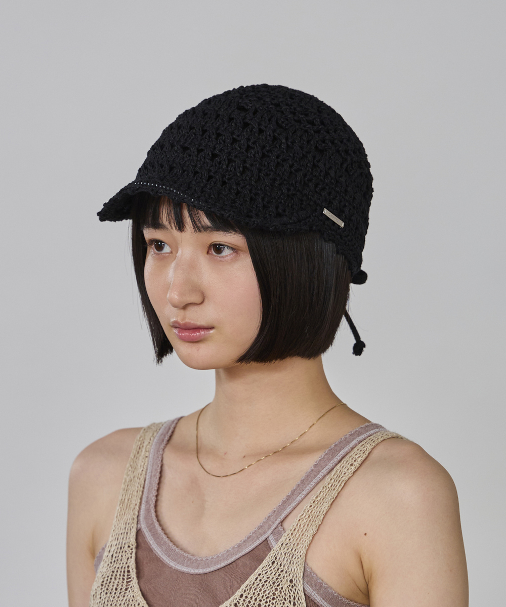 BLACK 　モデル頭囲：55.5cm　着用サイズ：57cm～59cm
