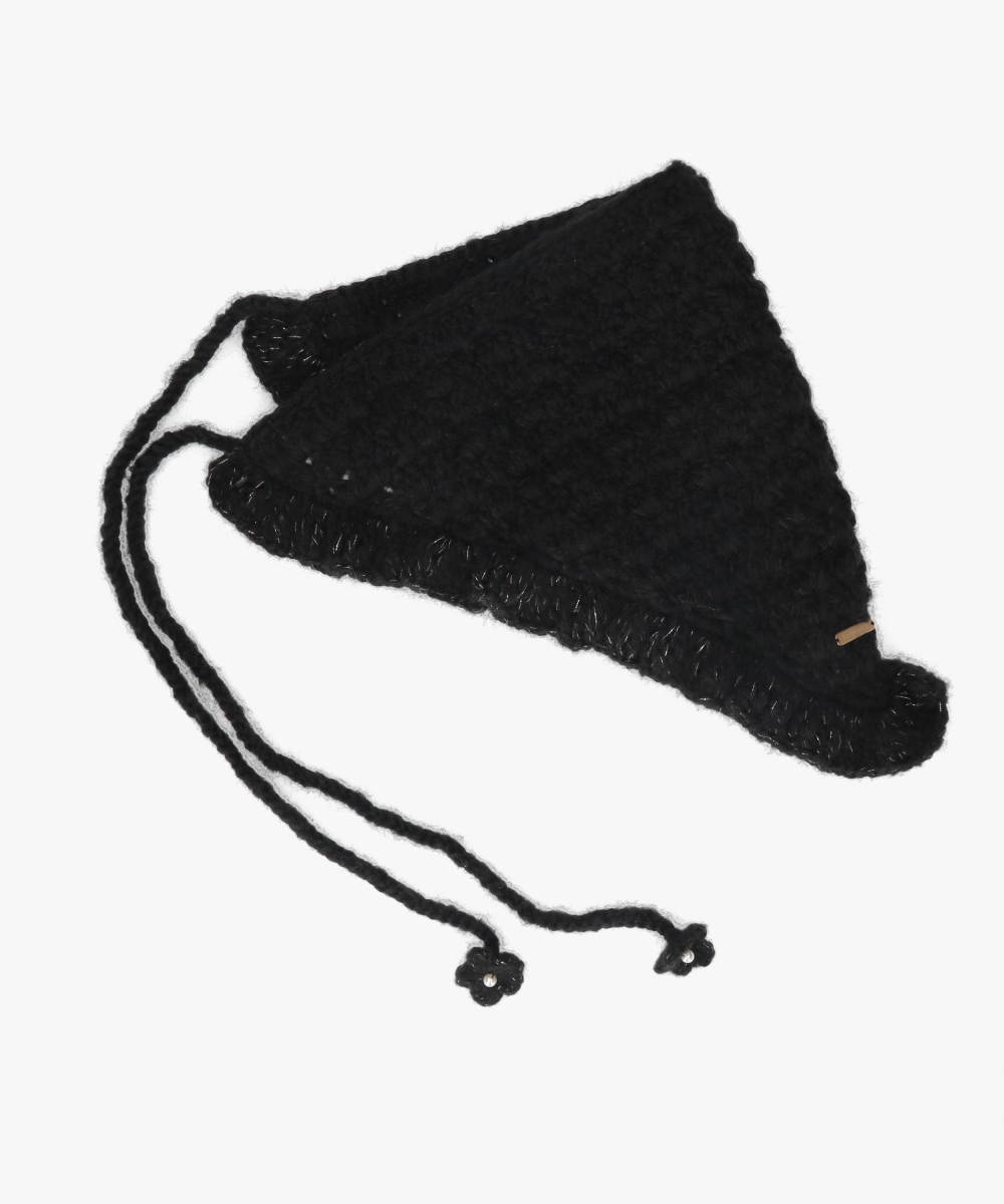 BLACK (01)