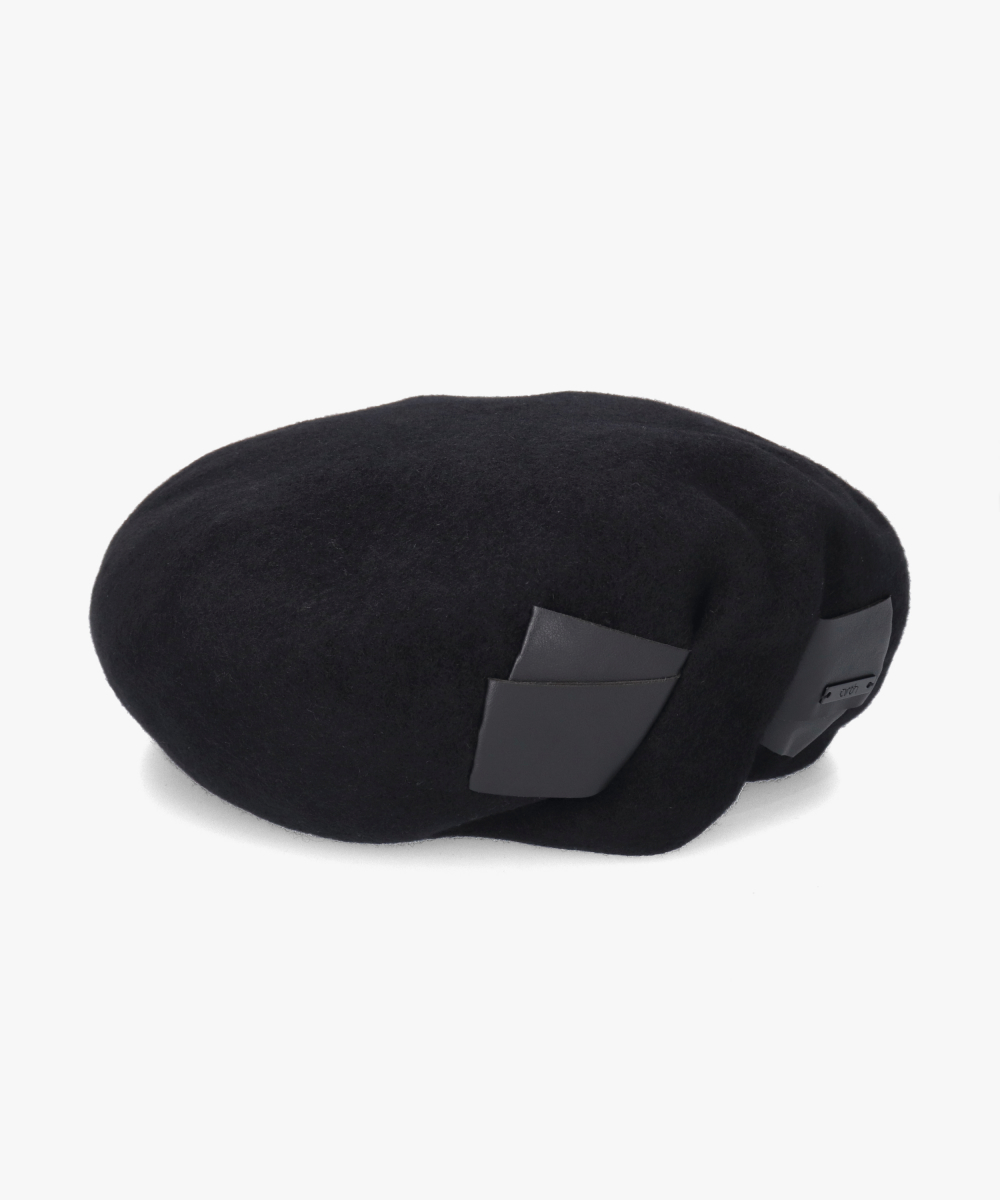 BLACK (01)