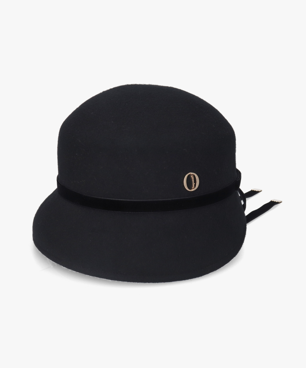 BLACK (01)