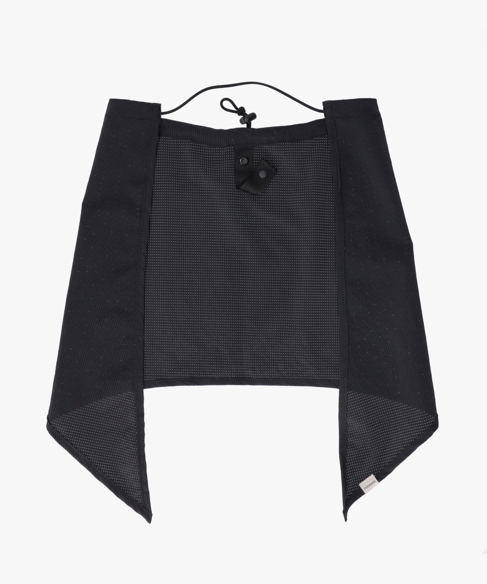 BLACK (01)