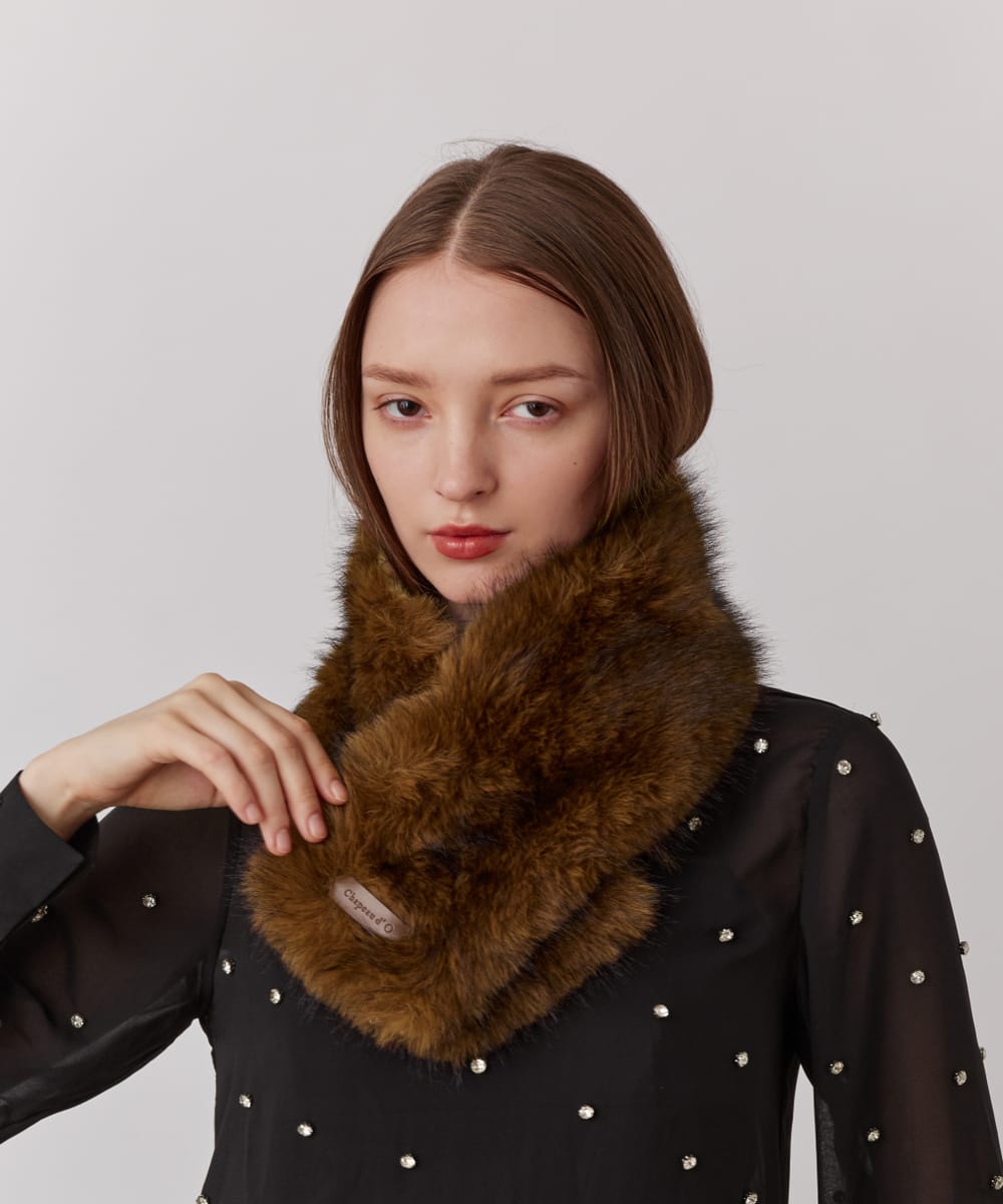 Chapeau d' O  Fox Fake Fur Tippet Muff
