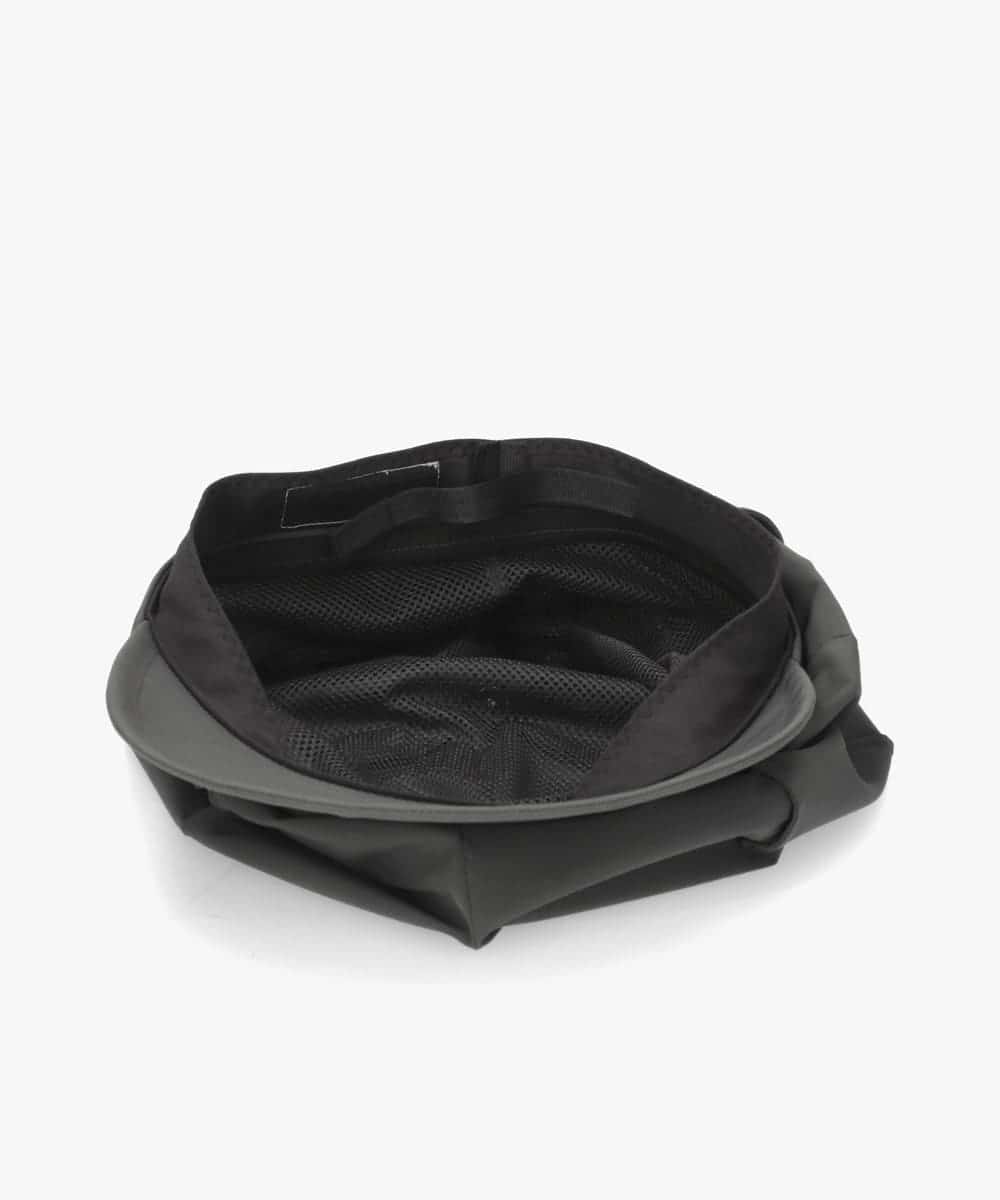 arth  Tech Fabric Tuck Cas — 商品写真 13