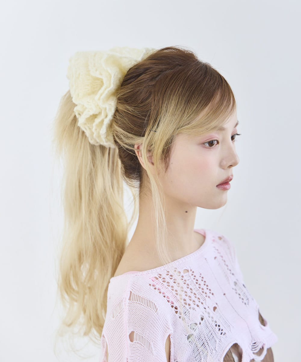 LACE WHITE