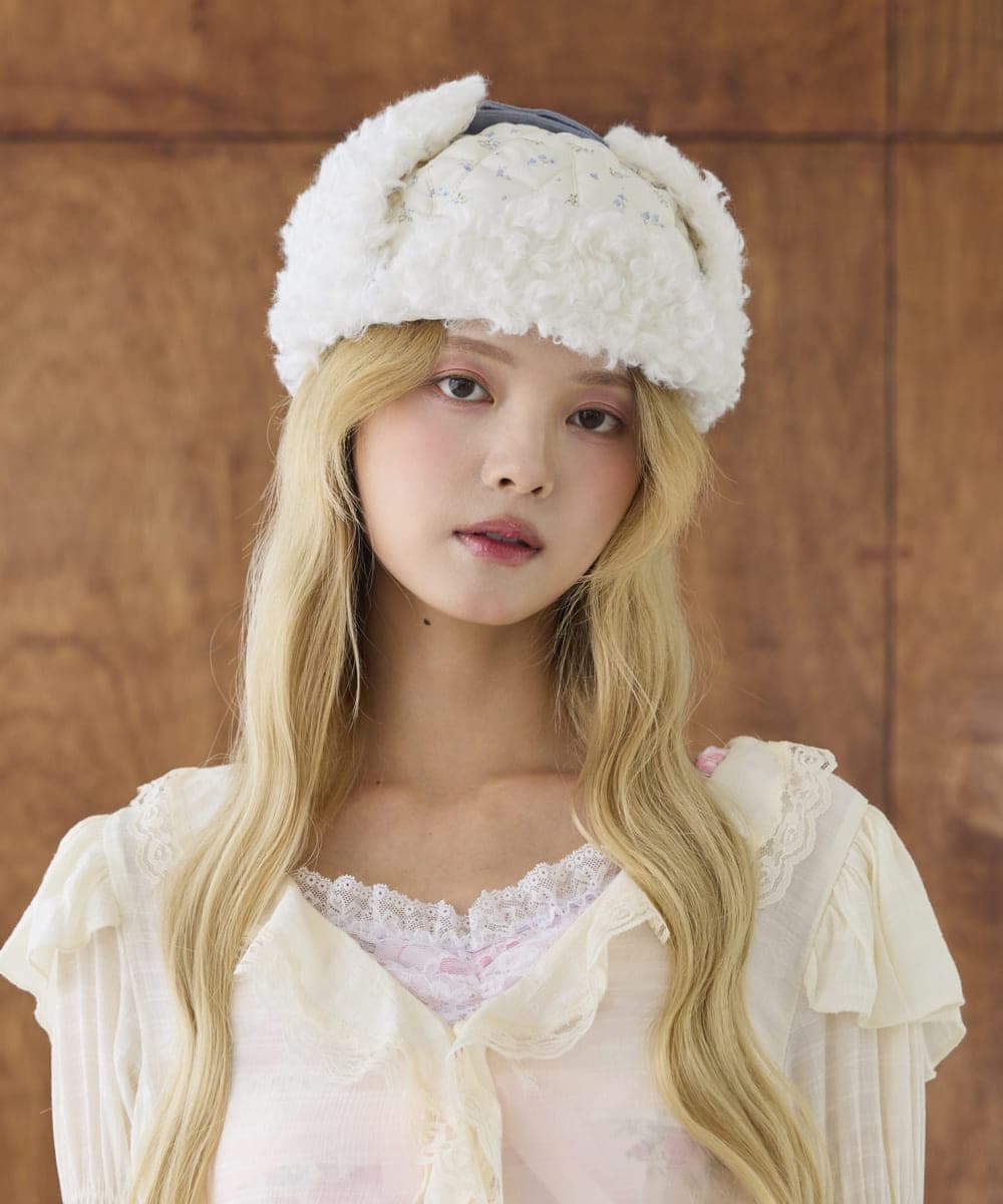 MILKY WHITE