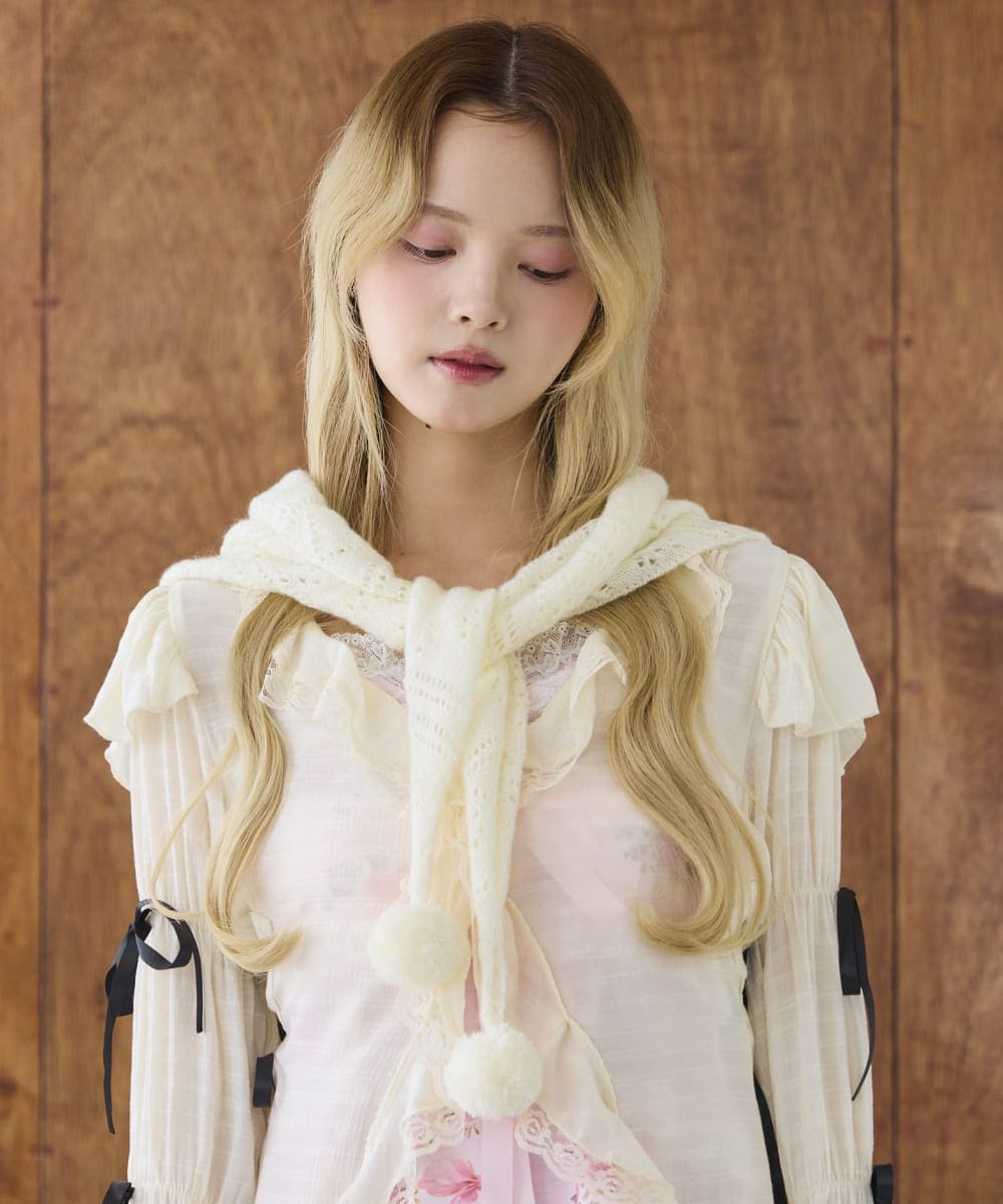 MILKY WHITE