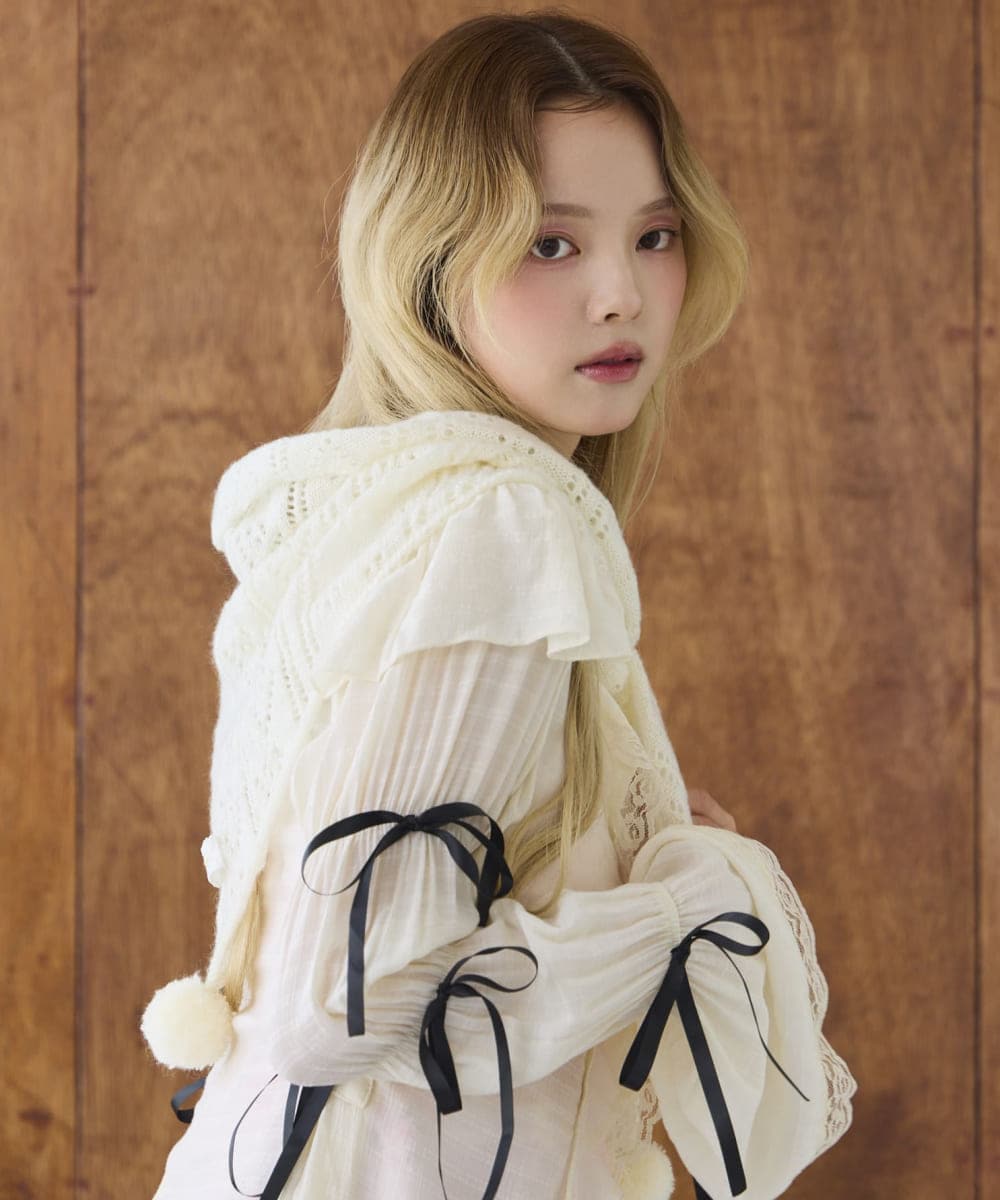 MILKY WHITE