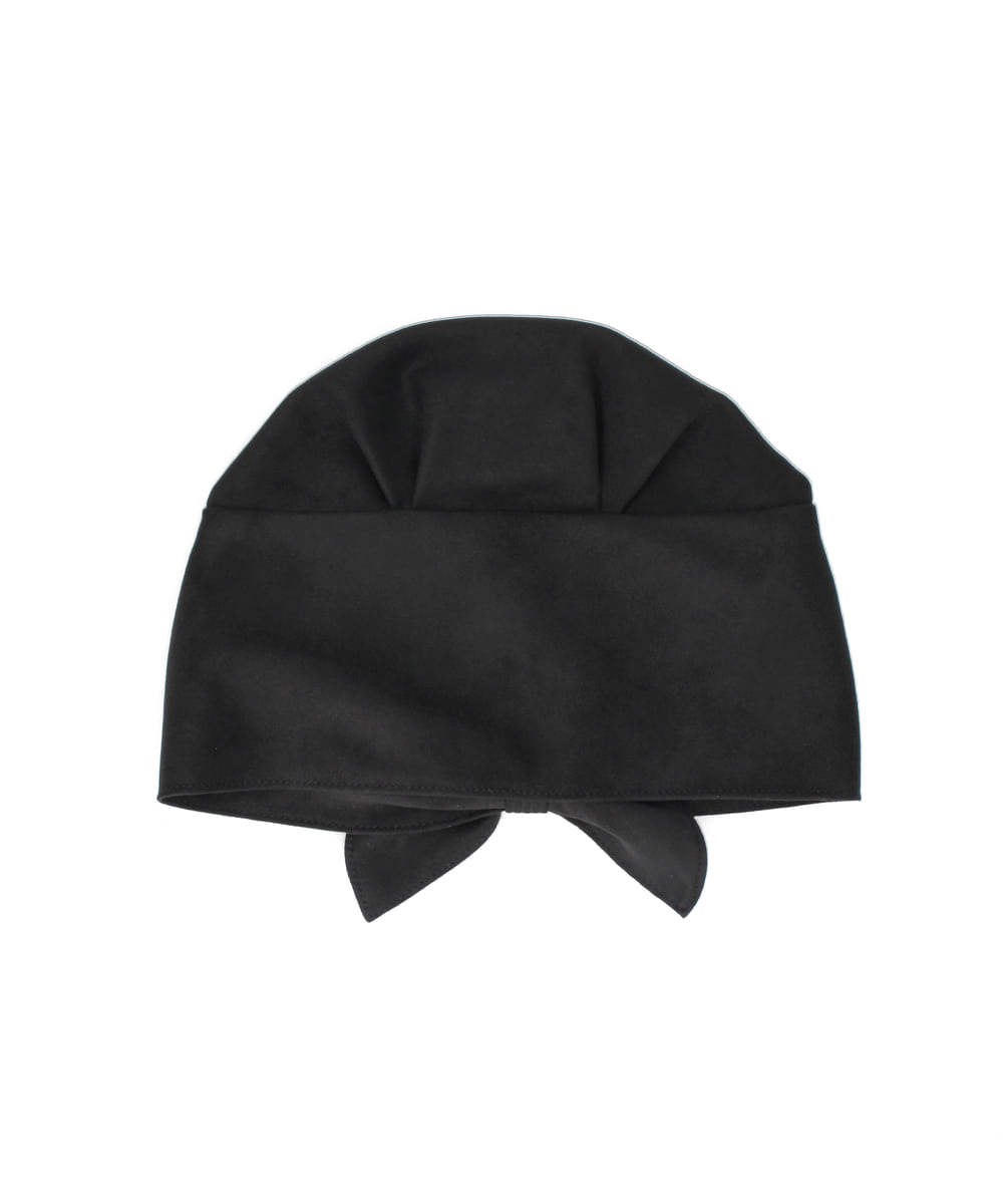 BLACK (01)