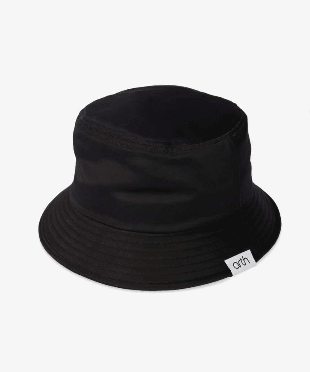 BLACK (01)