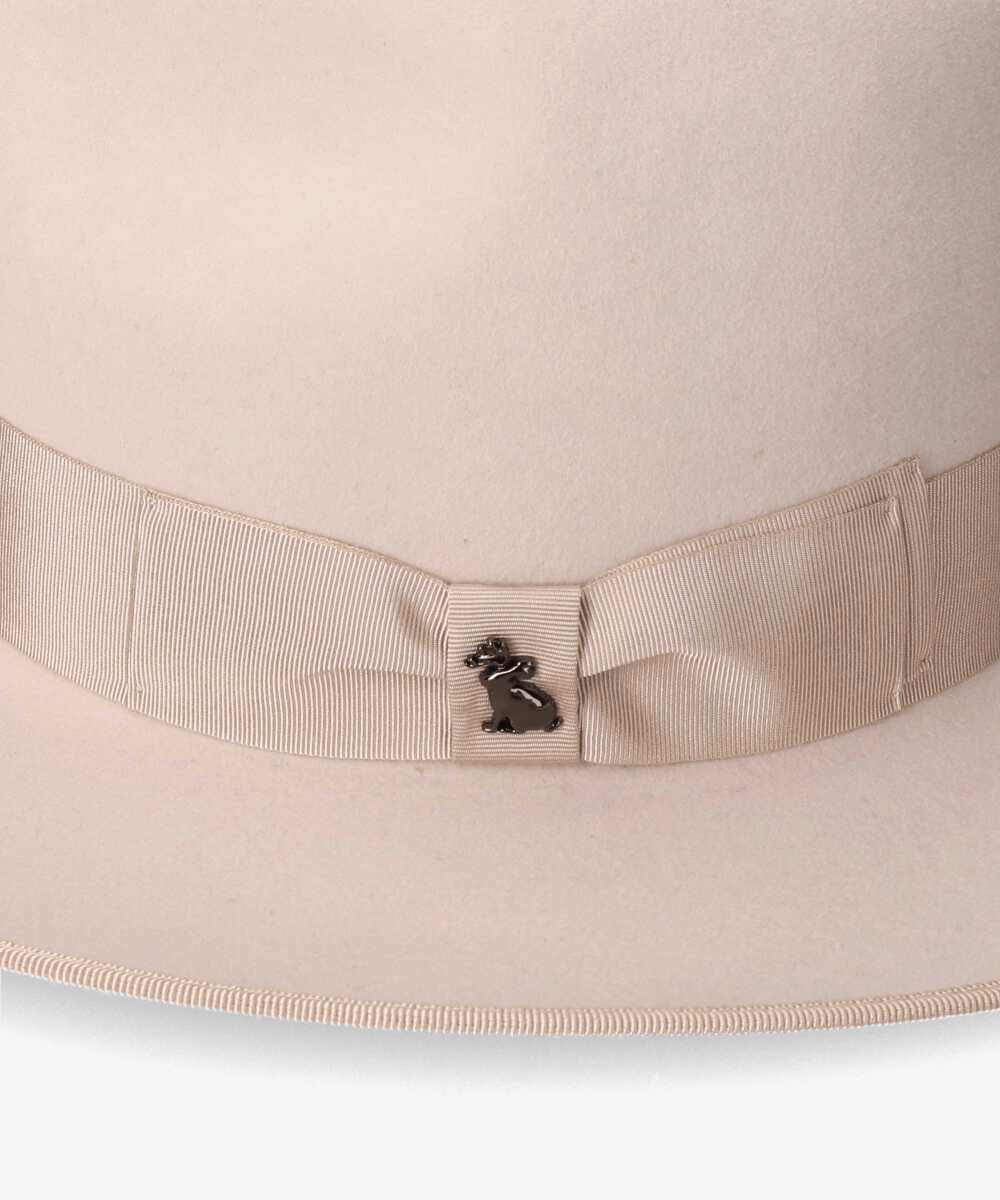 LT BEIGE