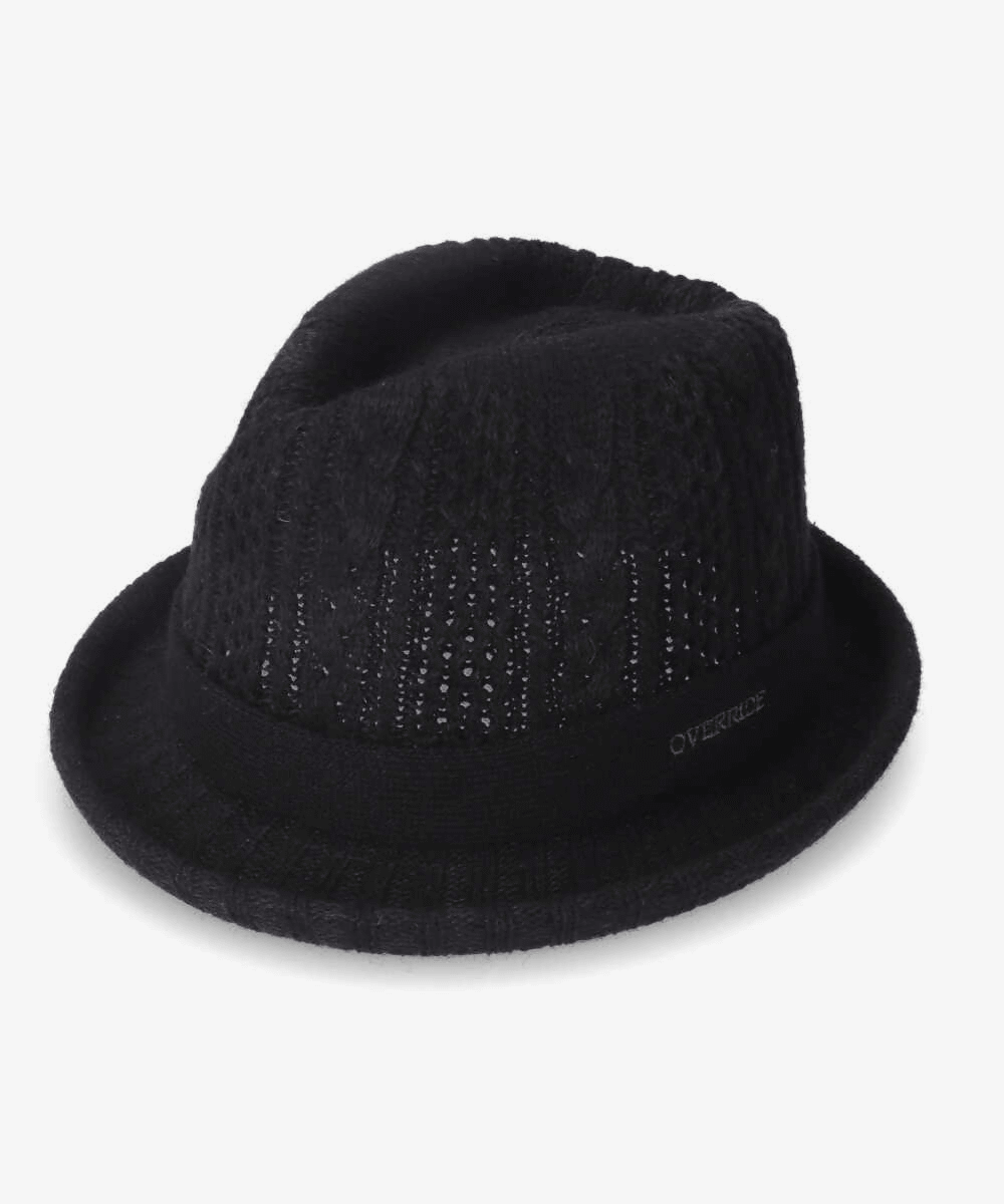 BLACK (01)