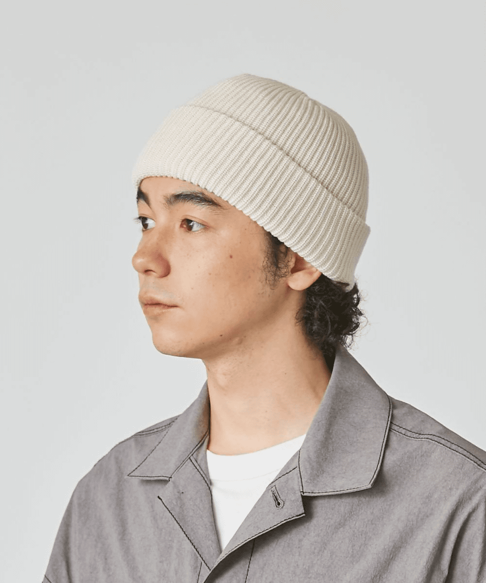 WHITE 　頭囲：56.2cm 着用：57cm～59cm